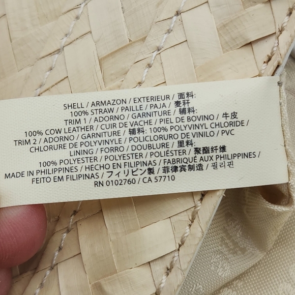 Kate Spade New York Neutral Straw Splash Out Hello Stranger Clutch. - Picture 14 of 16